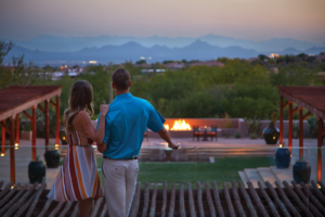 The Four Seasons Resort Scottsdale is adjacent to the renowned Weiskopf & Morrishdesigned golf courses of Troon North and offers awesome views of Phoenix, balancing rock formations and acres of desert.