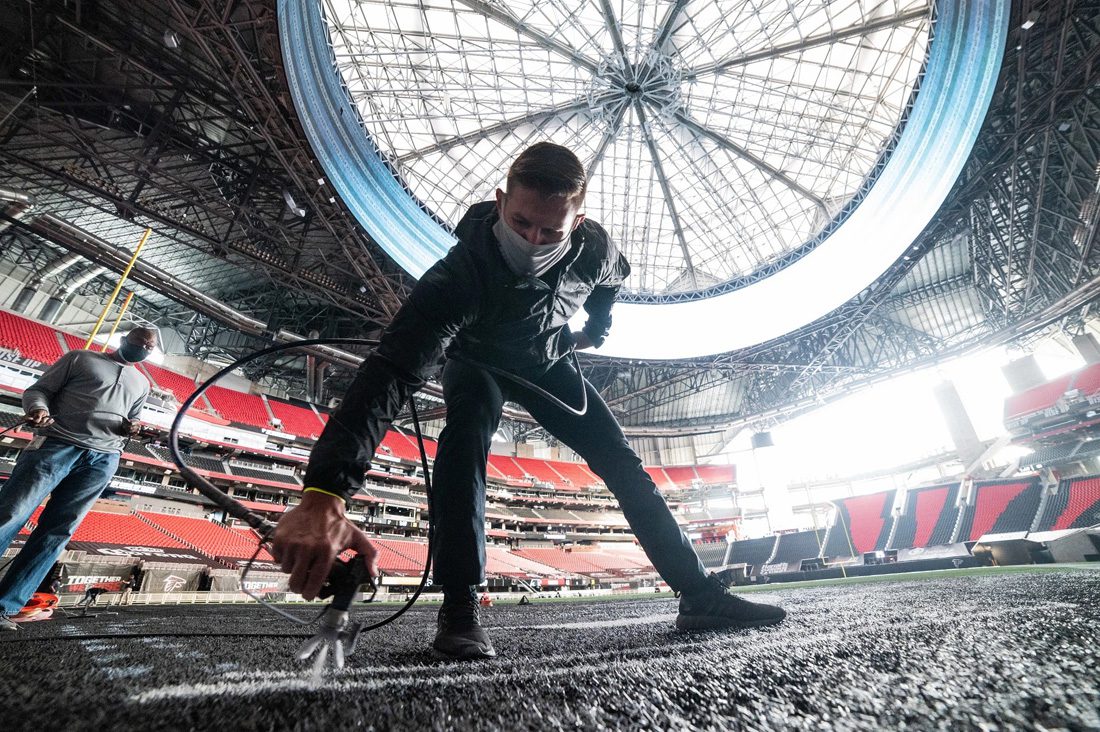 Mercedes-Benz Stadium Turf Replacement on Tap - Football Stadium Digest