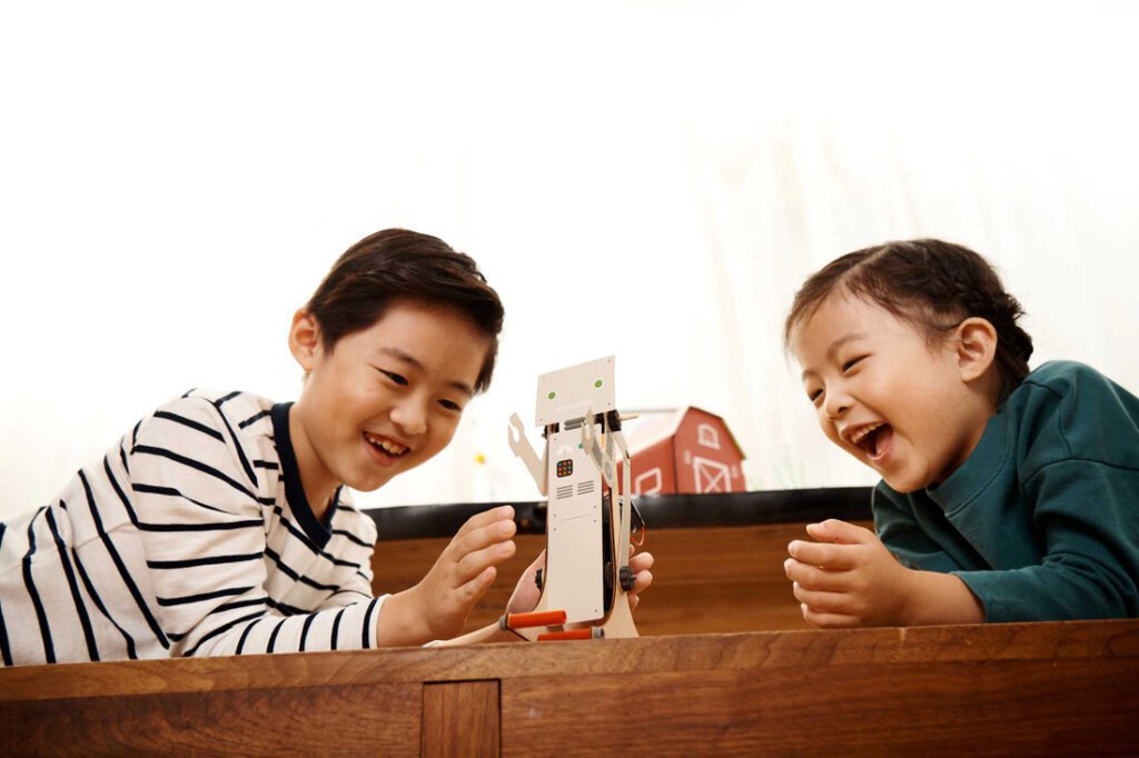 Keep the minds of your little ones active with activity-based subscription boxes.