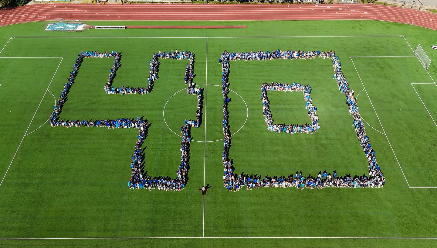 AIS students and employees create a 40th photo to celebrate the anniversary. Credit: Atlanta International School