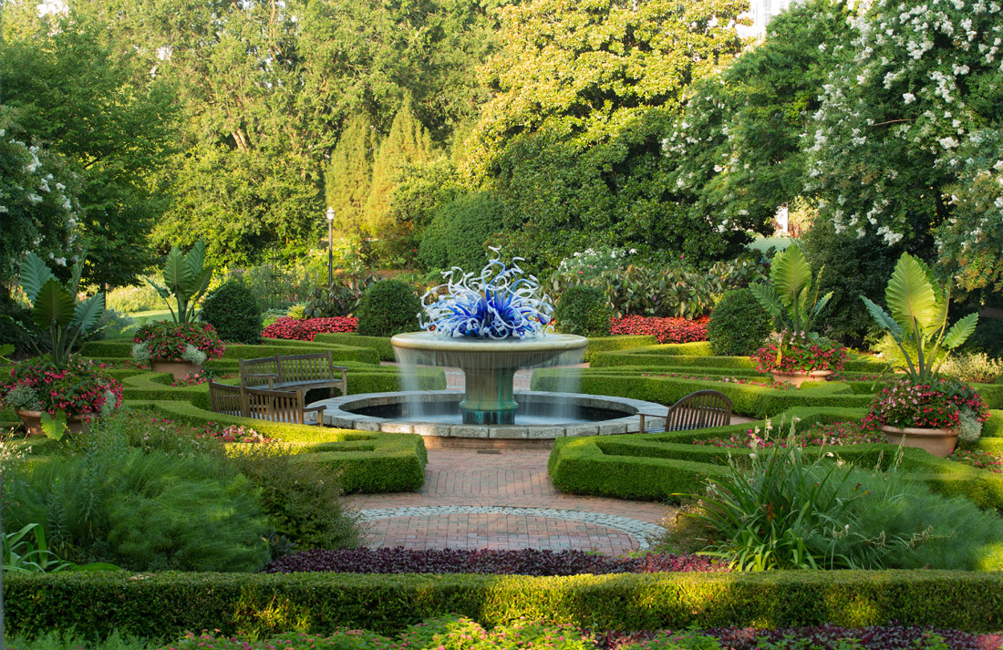 Dale Chihuly's Parterre Fountain Installation is an iconic piece of art at the Atlanta Botanical Gardens.